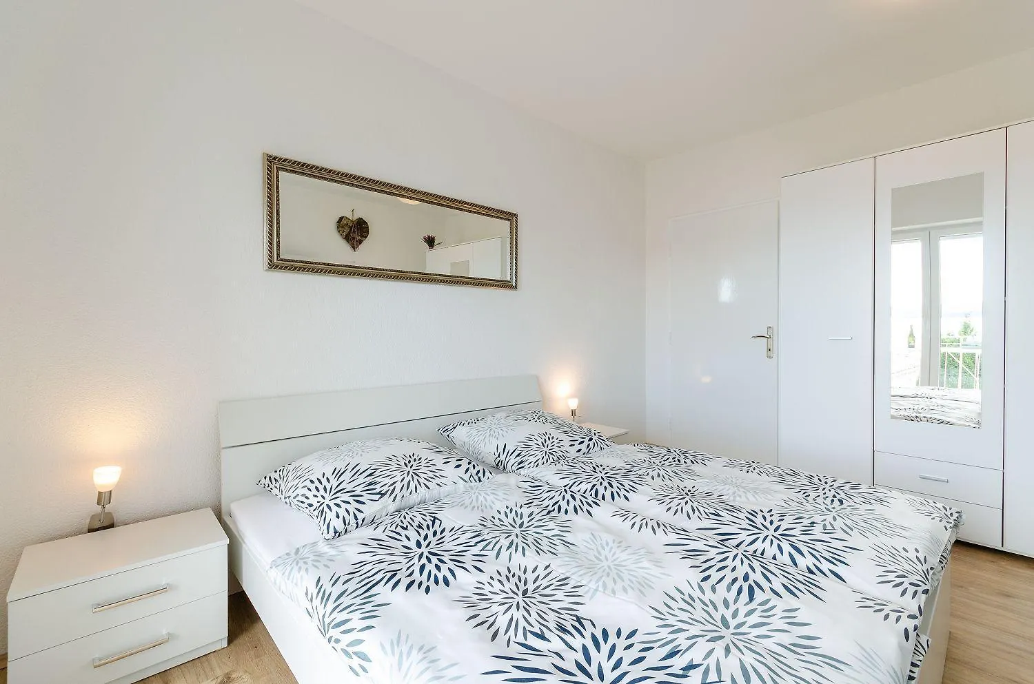 Modernes Apartment Nur 350 Meter Zum Sandstrand Mit Meerblick, Eigenem Liegestuhl, Grill Crikvenica