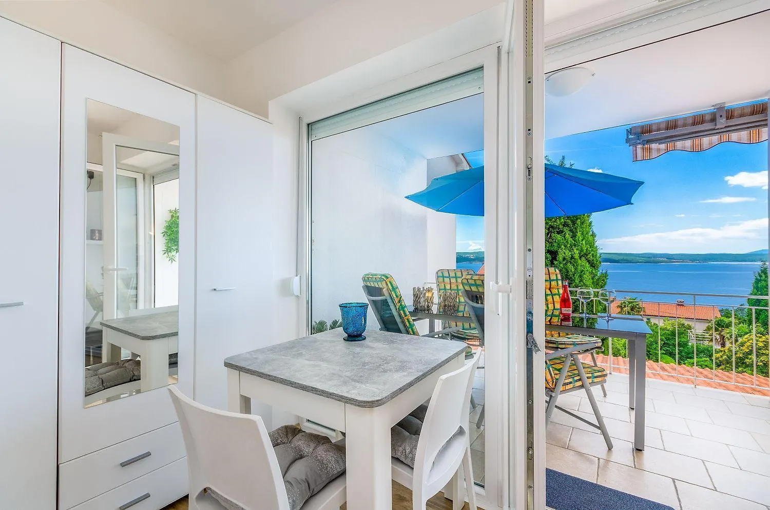 Modernes Apartment Nur 350 Meter Zum Sandstrand Mit Meerblick, Eigenem Liegestuhl, Grill Crikvenica